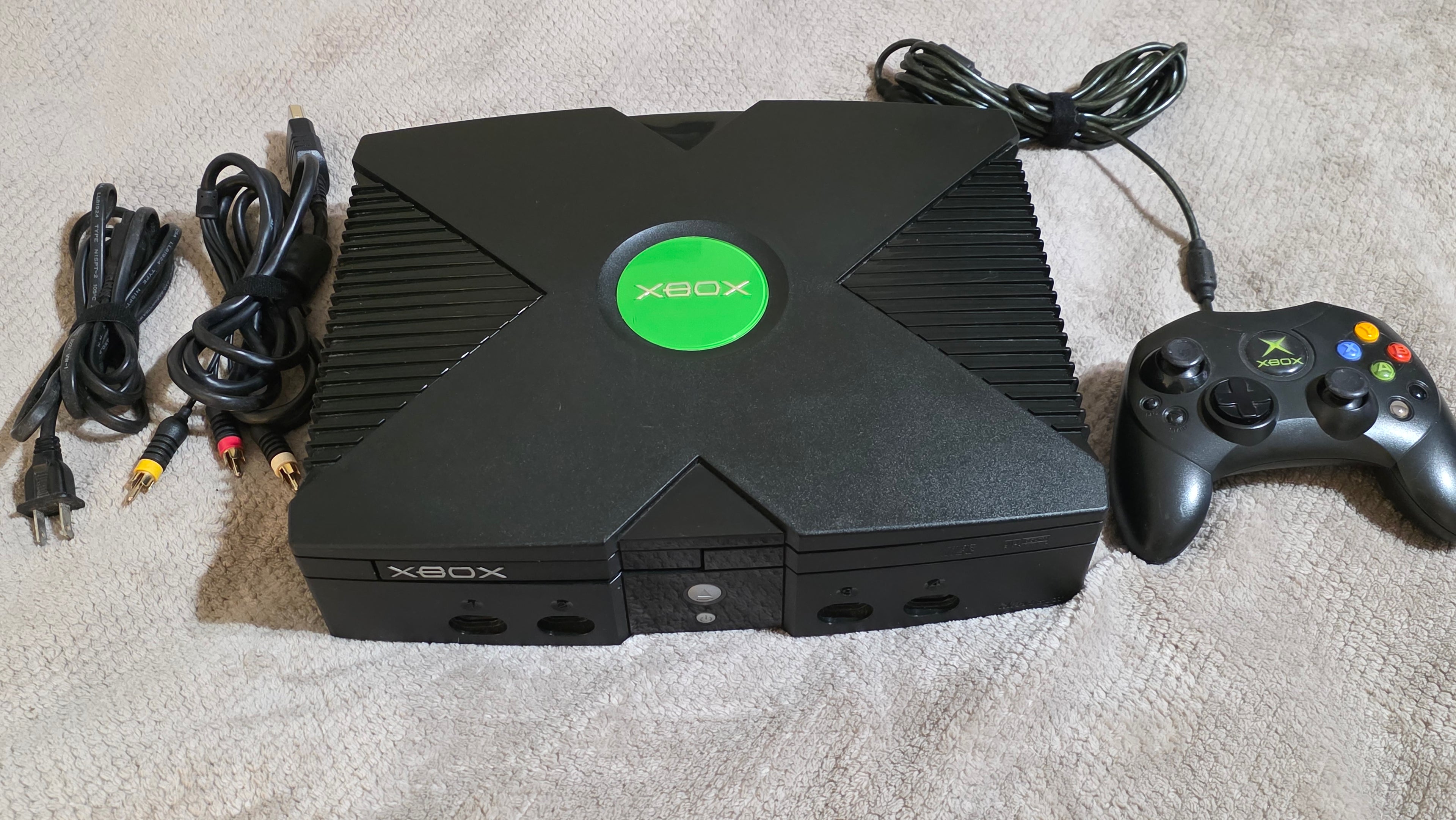 Microsoft Xbox - Hacked