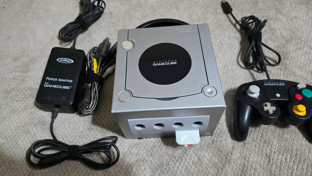 Gamecube Console - Hacked with PicoBoot. 64gb sd card. 40 games included.