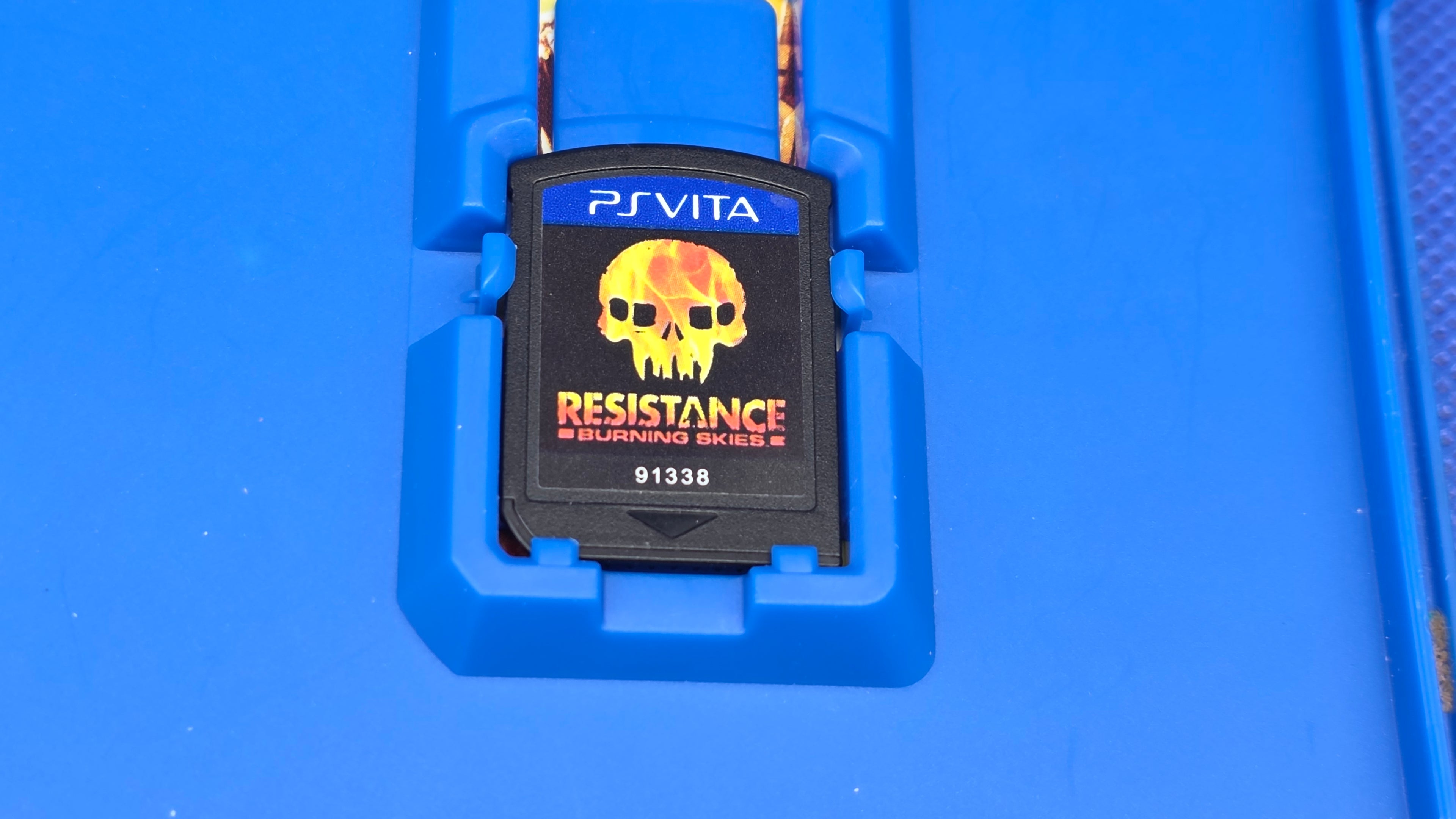Ps Vita - Resistance Burning Skies  -  #636