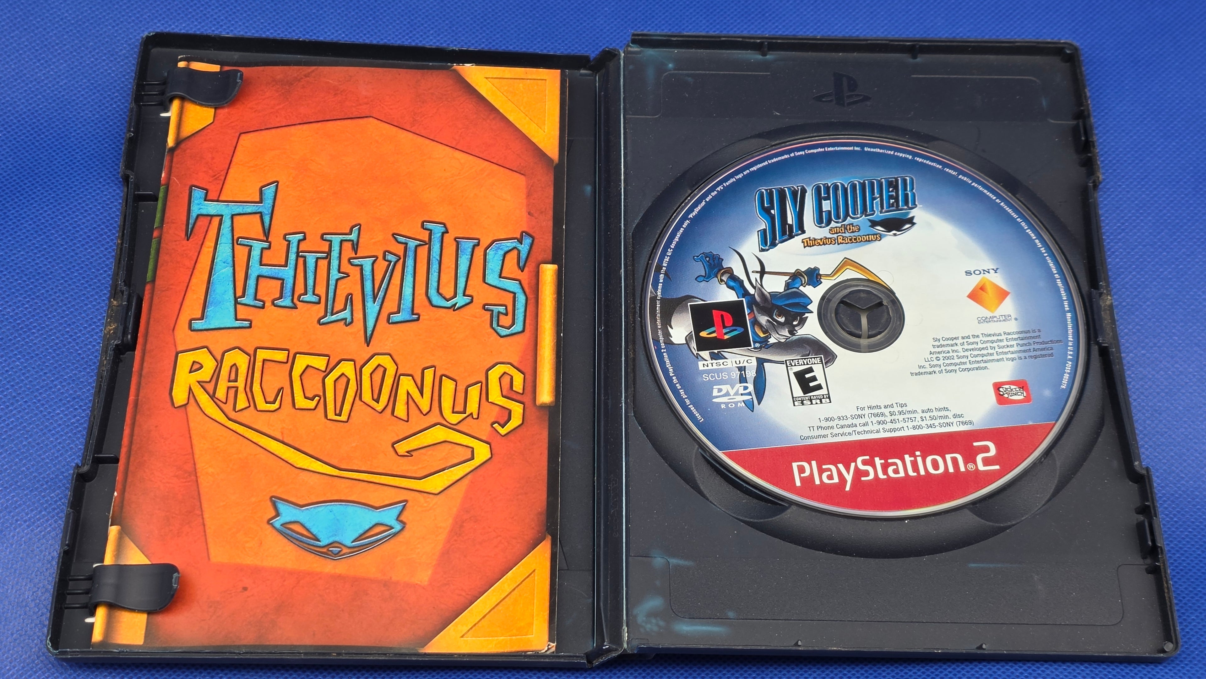 PS2  -  Sly Cooper and the Thievius Raccoonus -  #809
